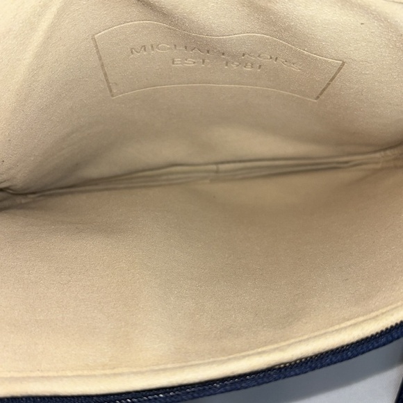 Michael Kors Signature Embossed Neoprene Padded Tablet Crossbody Bag Navy - Picture 4 of 8